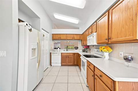 18420 Fairway Green Drive, Hudson FL - photo 13 of 72