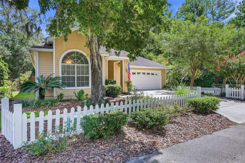 3 bedroom Single Family Residence at 9408 SW 39th Avenue, Haile Plantation Unit 33 Ph 1 Rep, Gainesville — photo 3