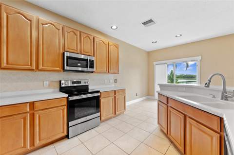 901 Parker Den Drive, Ruskin FL - photo 12 of 44