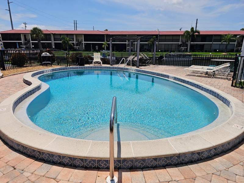 2 bedroom Condominium at 4722 SE 1ST PLACE #5, VERSAILLES CONDO, CAPE CORAL — photo 4