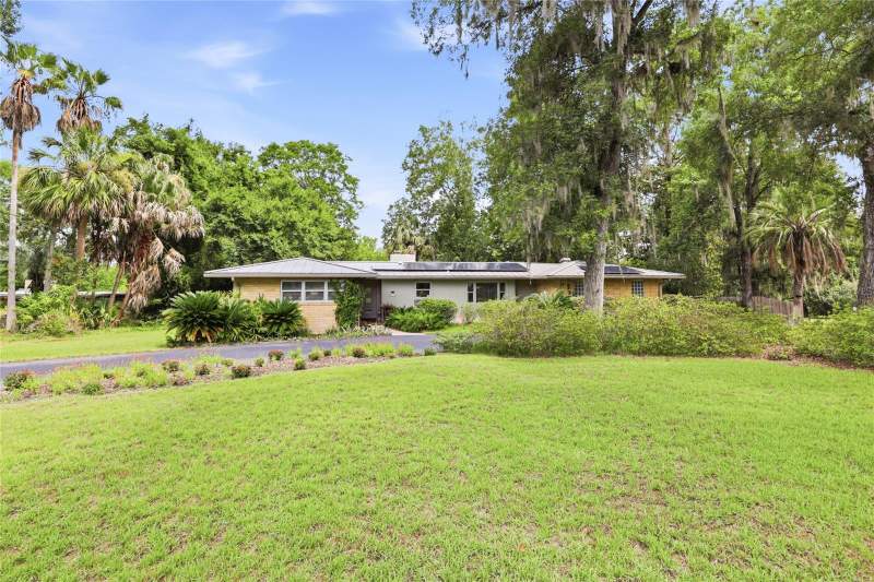4 bedroom Single Family Residence at 2006 NW 14th Avenue, Snow Sub, Gainesville — photo 2