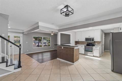 7111 Gateway Court, Tampa FL - photo 18 of 69