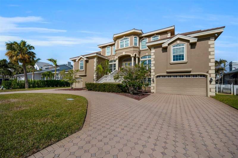 6 bedroom Single Family Residence at 119 8th Street, Tierra Verde Unit 1 1st Rep, Tierra Verde — photo 4