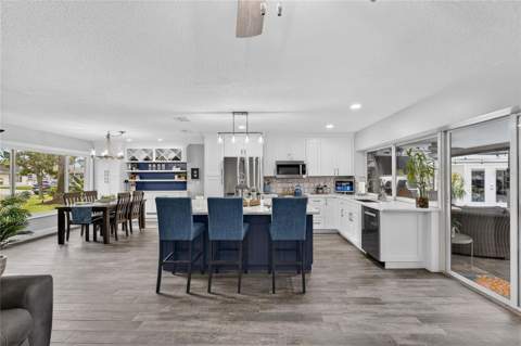 6510 Solitaire Palm Way, Apollo Beach FL - photo 20 of 93