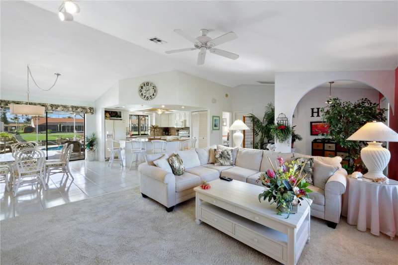 3 bedroom Single Family Residence at 212 Kamal Parkway, Cape Coral, Cape Coral — photo 5