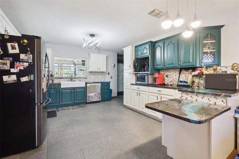 34122 Hunt Avenue, Leesburg FL - photo 14 of 37