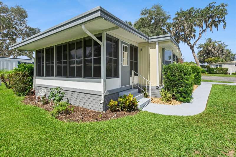 2 bedroom Mobile Home at 111 Ixora Way, Hawthorne At Leesburg A Coop, Leesburg — photo 4