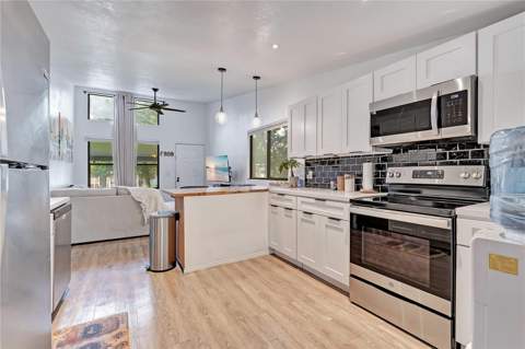 415 S Lancelot Avenue, Orlando FL - photo 9 of 28