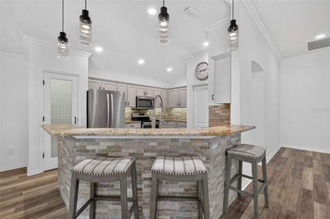 522 Loma Paseo Drive, The Villages FL - photo 9 of 55