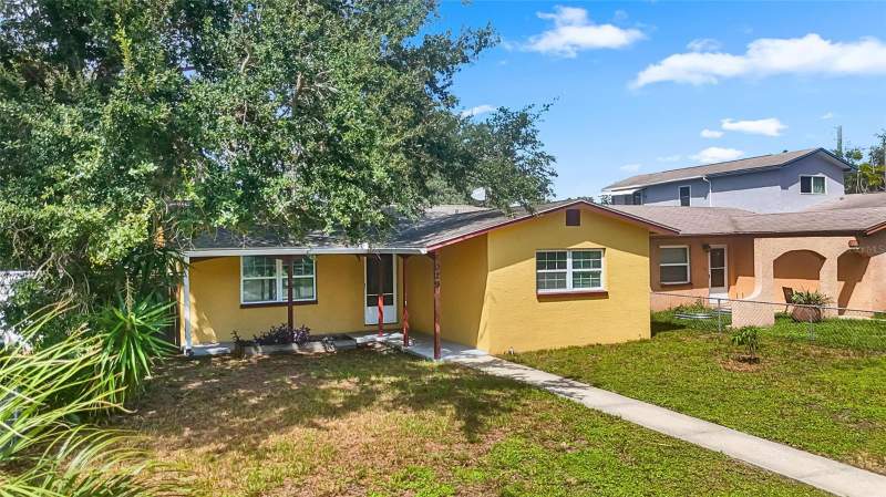 3 bedroom Single Family Residence at 5029 Emerson Avenue, Frst Hills, St Petersburg — photo 2