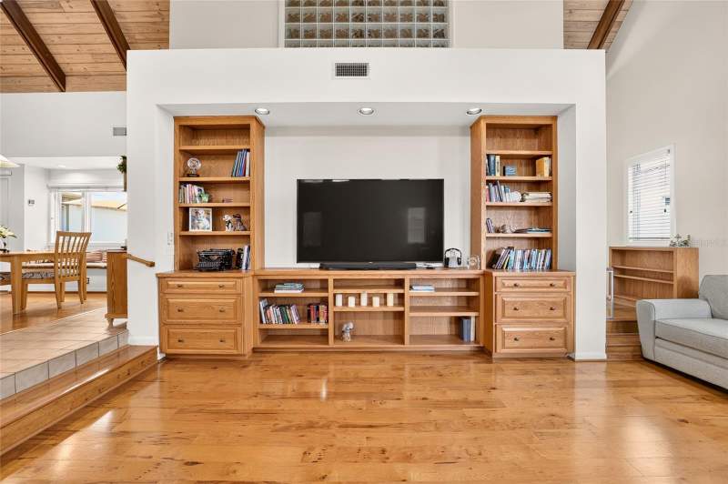 3 bedroom Single Family Residence at 9726 SE 70th Terrace, Leeward Air Ranch Un 04, Ocala — photo 5