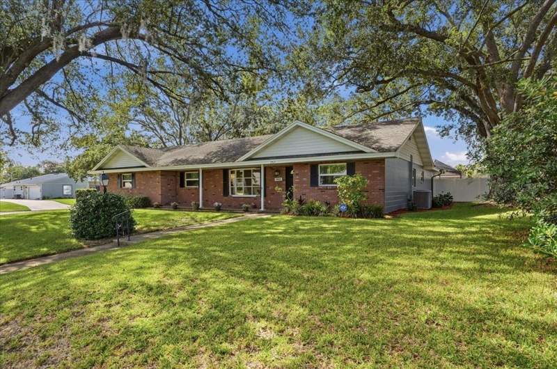 3 bedroom Single Family Residence at 2021 CHARNES DRIVE, SCOTTSWOOD EAST, LAKELAND — photo 1