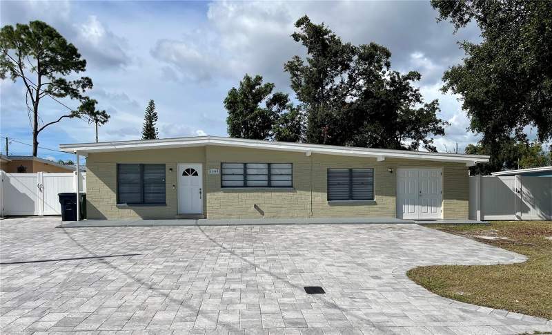 2307 W HAMILTON AVENUE home for sale in Grove Park Estates