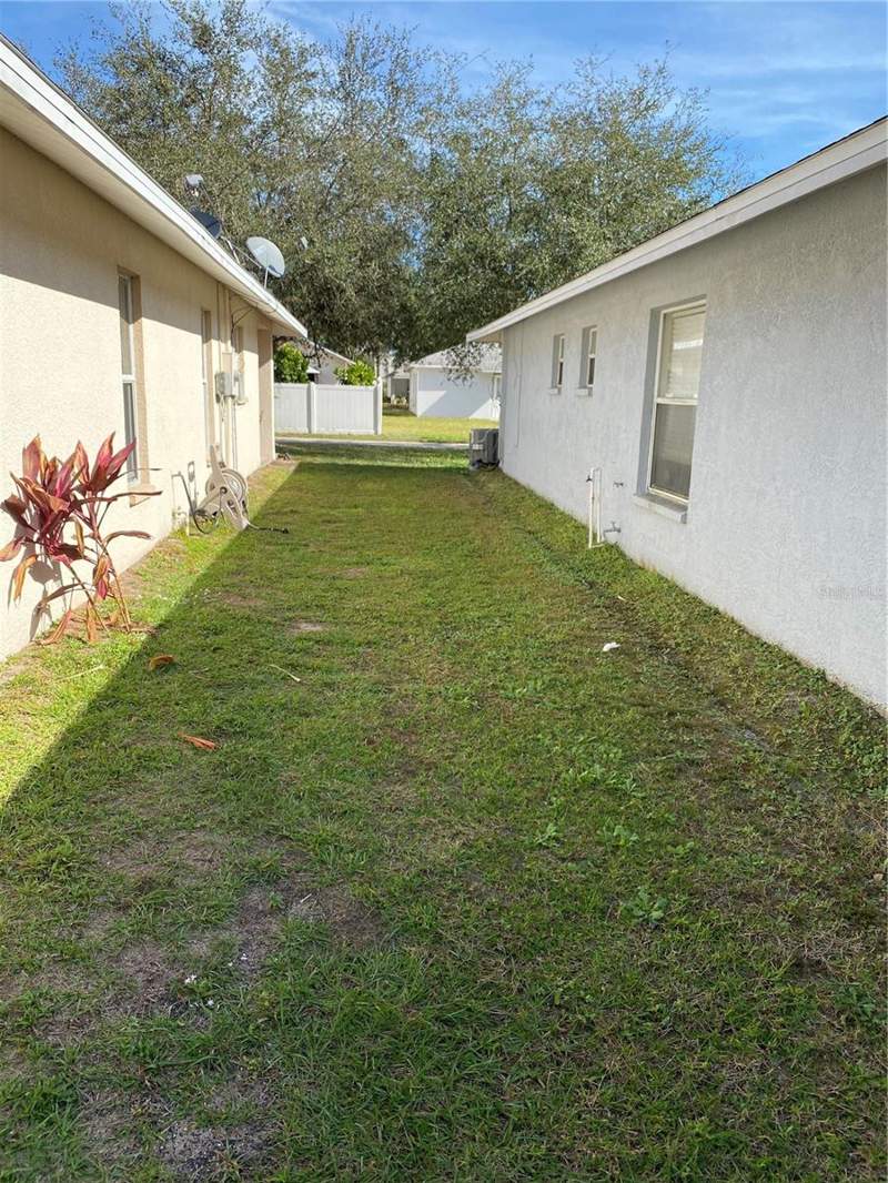 3 bedroom Single Family Residence at 10328 Summerview Circle, Summerview Oaks Sub, Riverview — photo 4