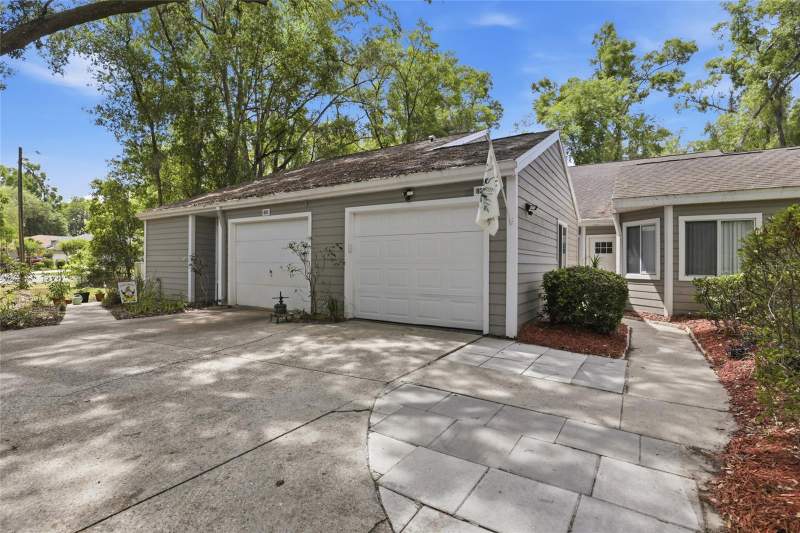 2 bedroom Townhouse at 829 NW 124th Drive, The Villas Of West End, Newberry — photo 2