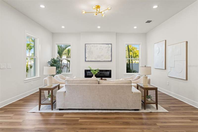 4 bedroom Single Family Residence at 10194 Hodson Place, Alston Heights, Seminole — photo 5