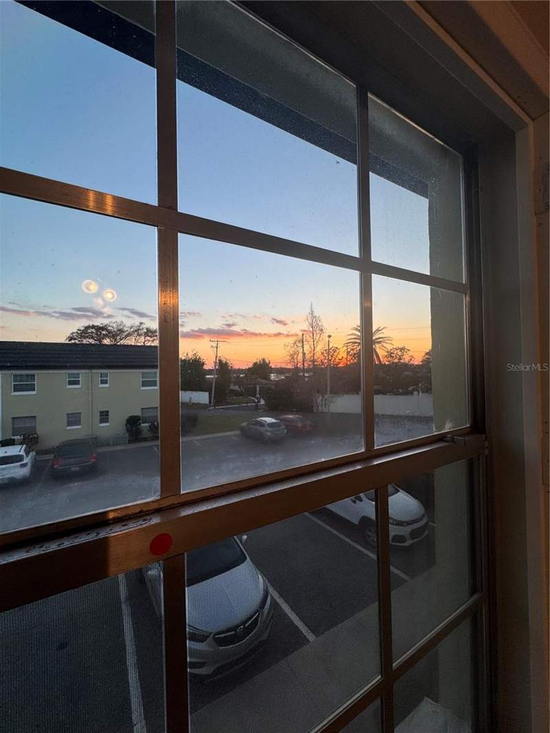 2 bedroom Condominium at 1500 GAY ROAD #20D, CHATEAUX DU LAC, WINTER PARK — photo 3