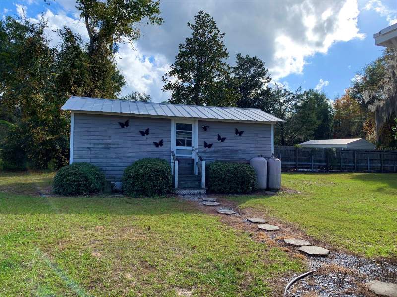 3 bedroom Manufactured Home at 17630 NE 246th Place, Cedar Landing, Fort Mc Coy — photo 5