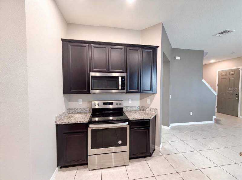 4 bedroom Single Family Residence at 1572 Astoria Arbor Lane, Arbors/Mdw Woods, Orlando — photo 2