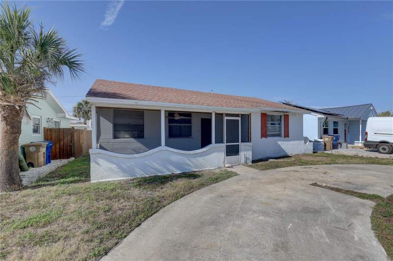 3 bedroom Single Family Residence at 440 S Bayshore Drive, Gulf Shores 4th Add, Madeira Beach — photo 2