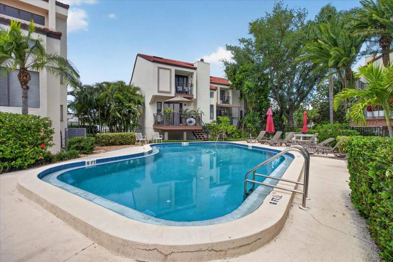 3 bedroom Townhouse at 240 Windward Passage #1004, Village On Island Estates, Clearwater Beach — photo 5
