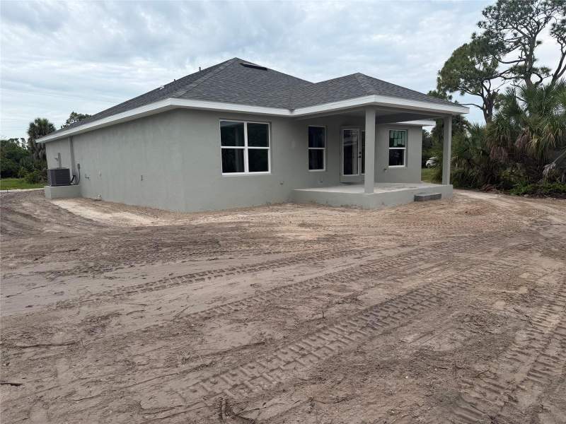 3 bedroom Single Family Residence at 11936 Booth Avenue, Port Charlotte Sec 065, Port Charlotte — photo 4