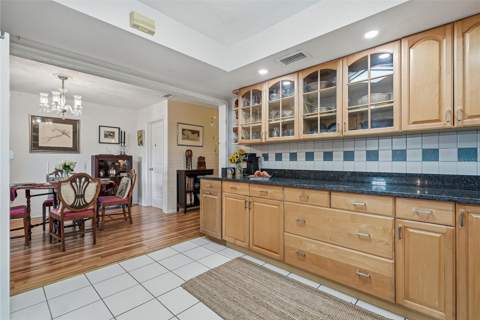 1890 62nd Avenue, St Petersburg FL - photo 12 of 46