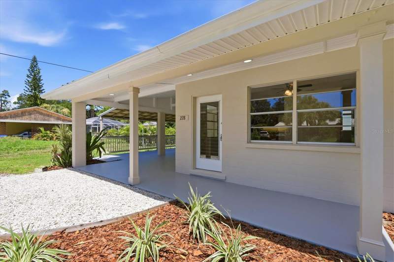 2 bedroom Single Family Residence at 228 Stanford Road, South Venice, Venice — photo 5