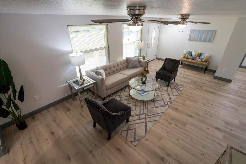 4 bedroom Single Family Residence at 2908 Edenwood Street, Woodvalley Unit 5, Clearwater — photo 4