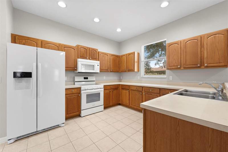 5 bedroom Single Family Residence at 10215 Cypress Knee Circle, Cypress Bend, Orlando — photo 3