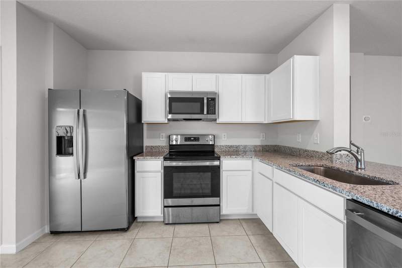 3 bedroom Single Family Residence at 35155 Jomar Avenue, Zephyr Place, Zephyrhills — photo 3
