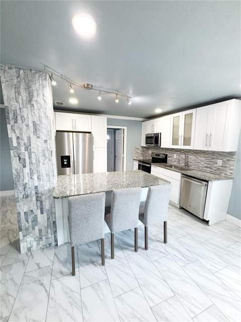 3427 16th Avenue, St Petersburg FL - photo 8 of 34