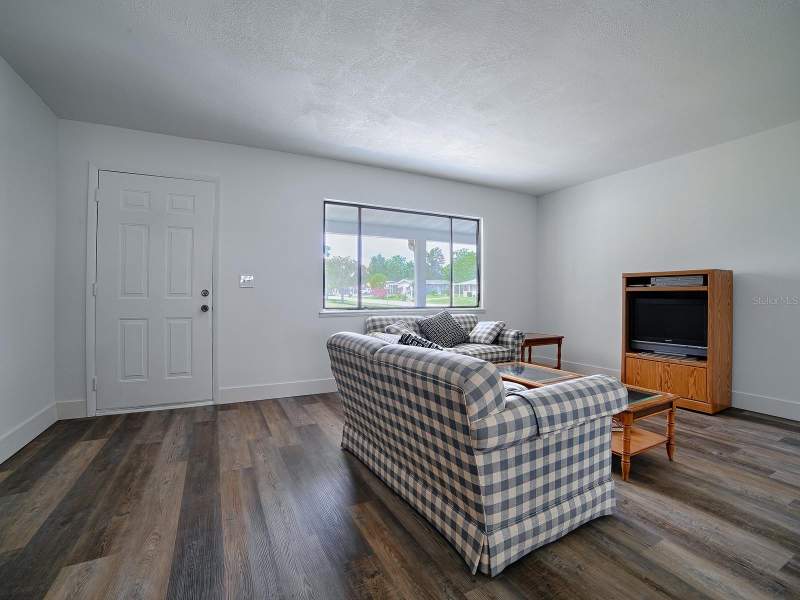 2 bedroom Single Family Residence at 9115 SW 102nd Lane, Pine Run Estate, Ocala — photo 2