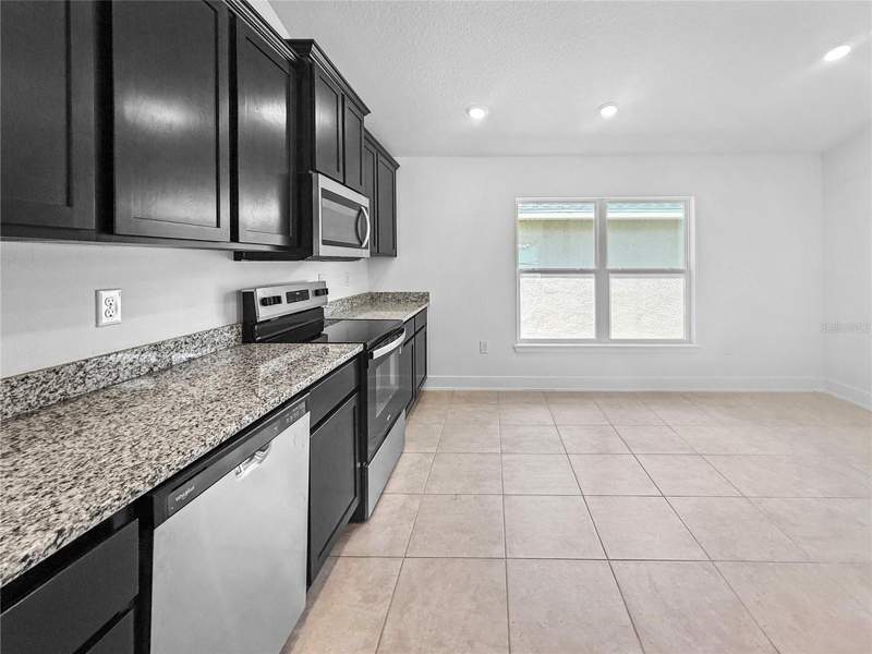4 bedroom Single Family Residence at 7612 Bent Tree Loop, Harmony Central Ph 2, St Cloud — photo 5