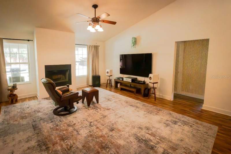 3 bedroom Single Family Residence at 23582 NW 3rd Avenue, Newberry Oaks Ph 5, Newberry — photo 4