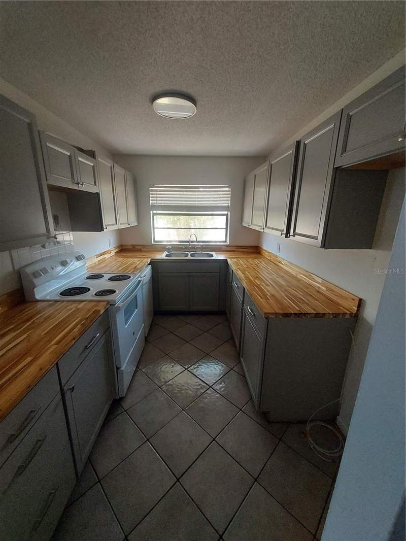 2 bedroom Condominium at 3535 E Fort King Street #160, Marion Spgs Condo, Ocala — photo 5