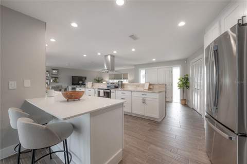 6322 Cottonwood Lane, Apollo Beach FL - photo 17 of 45