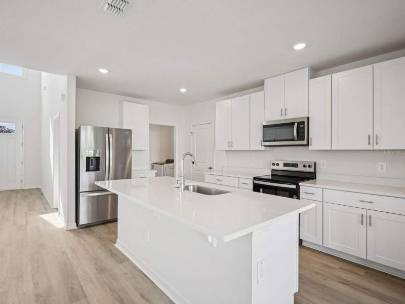 4 bedroom Single Family Residence at 3764 Moscato Drives, Benton Hills, Brooksville — photo 3
