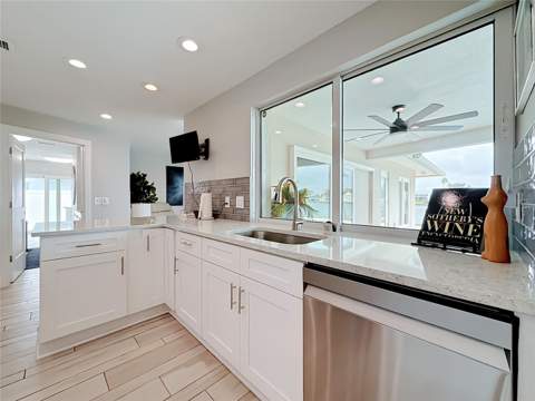 6351 3rd Palm Point, St Pete Beach FL - photo 16 of 93