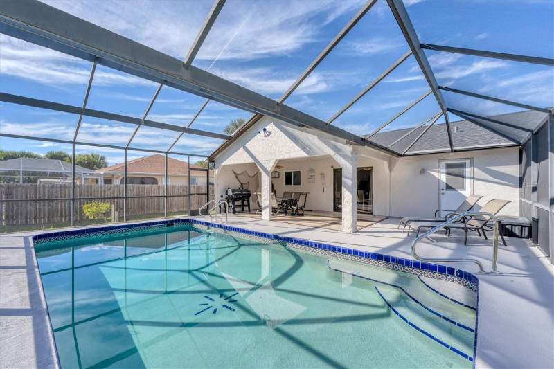 2 bedroom Single Family Residence at 18091 Eau Gallie Circle, Port Charlotte Sec 079, Port Charlotte — photo 3