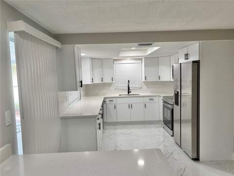 8938 Cochise Lane, Port Richey FL - photo 10 of 48