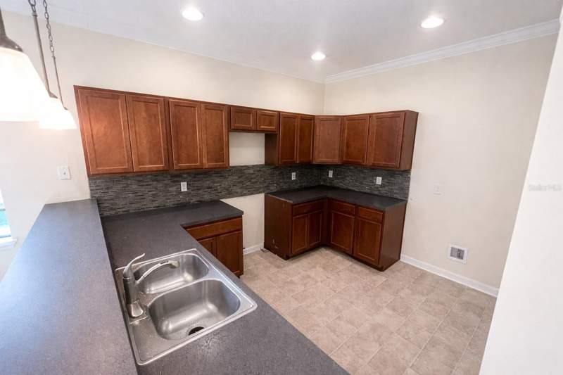 4 bedroom Townhouse at 1187 Chervil Drive, Tuscany Preserve Ph 03, Poinciana — photo 3