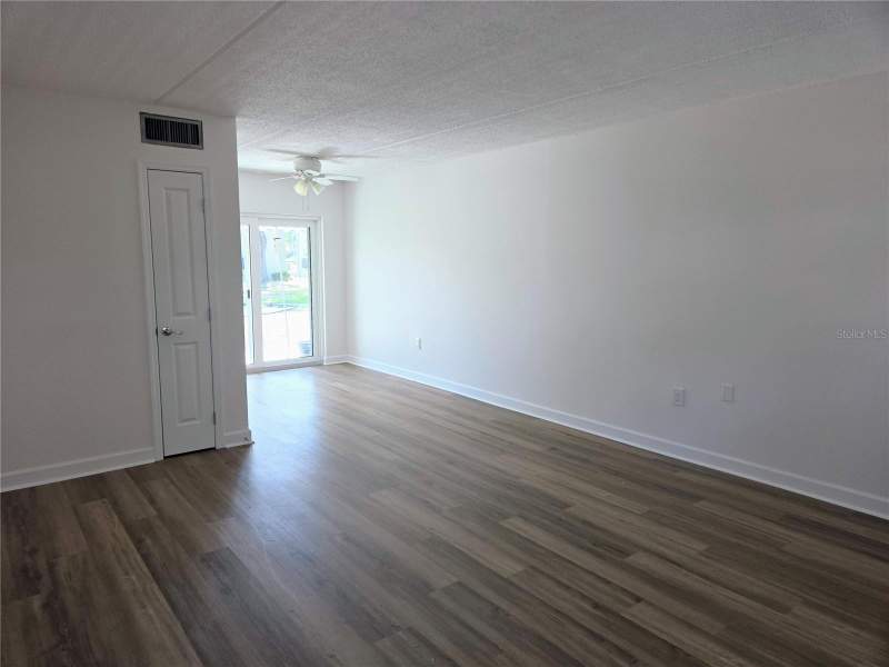 1 bedroom Condominium at 6925-A Avenue Des Palais #1A, Les Chateaux Condo, South Pasadena — photo 5