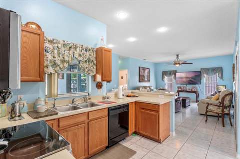 323 Alegriano Court, Kissimmee FL - photo 13 of 48