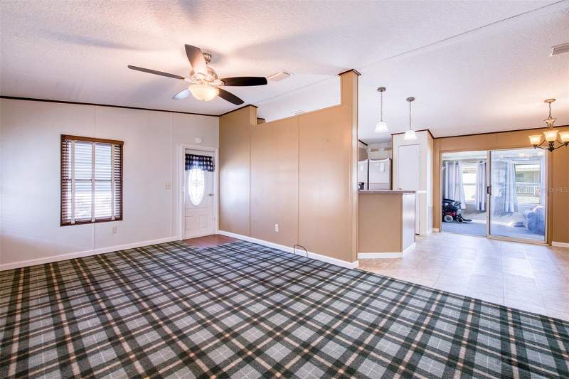 2 bedroom Manufactured Home at 403 Blue Marlin Drive, Gull-Aire Village, Oldsmar — photo 2