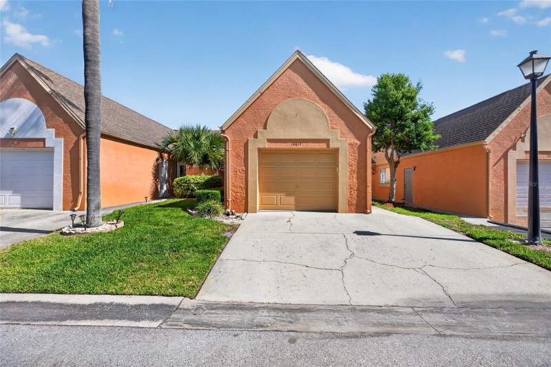 2 bedroom Villa at 14617 Loridawn Drive #8, Tara Cay, Seminole — photo 2