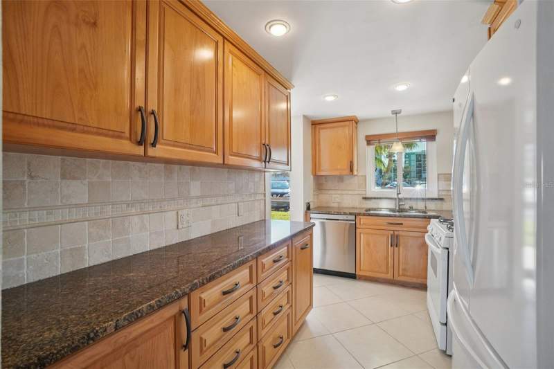 2 bedroom Condominium at 1847 Shore Drive #117, Shore Crest Bldg, South Pasadena — photo 5