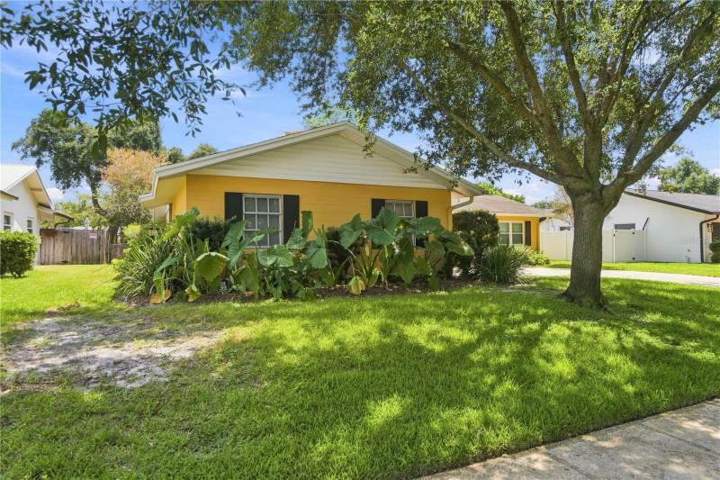 410 SAINT DUNSTAN WAY home for sale in Winter Park Pines