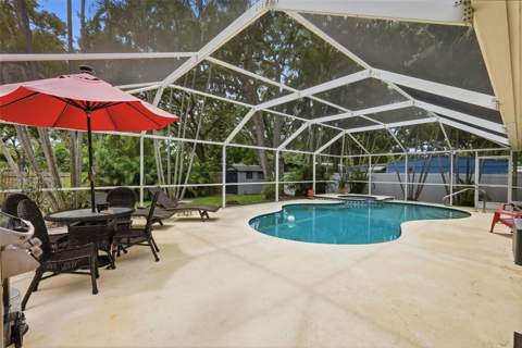 4989 162nd Avenue, Clearwater FL - photo 7 of 35