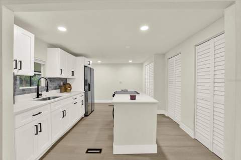 5801 Myrtle Lane, Tampa FL - photo 11 of 32